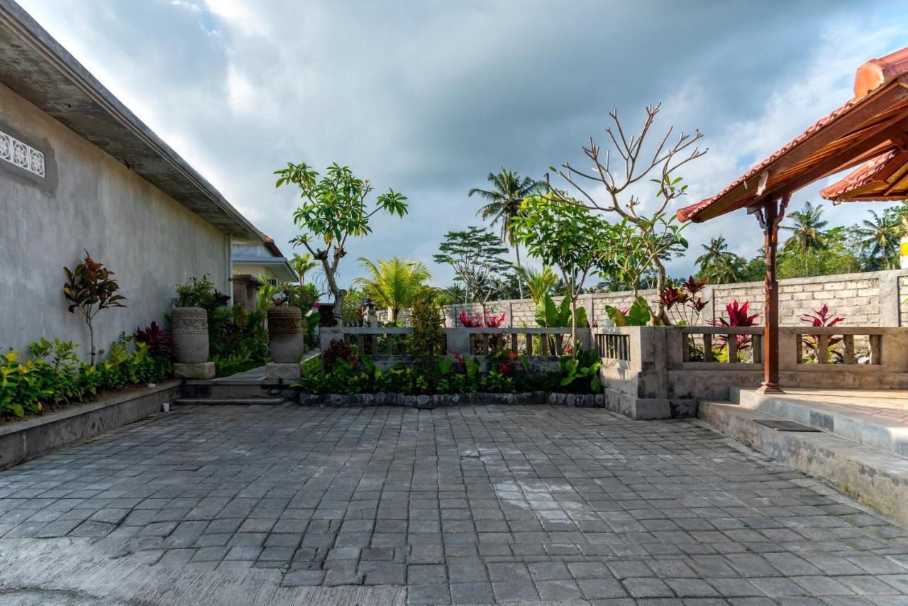Villa Padang Santhi Ubud  Luaran gambar