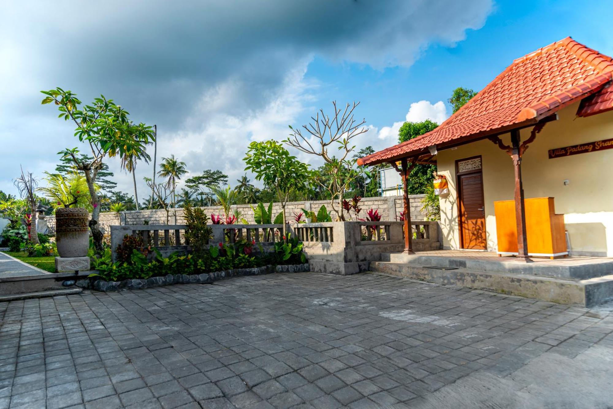 Villa Padang Santhi Ubud  Luaran gambar